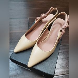 Lambskin Leather Bow heels- Beige